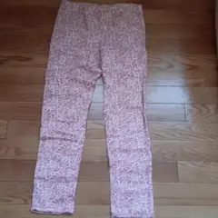 【お値下げ中】　花柄スリムフィットパンツ③