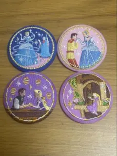 ディズニー刺繍缶バッジ　4個