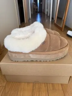 UGG タズリータ 厚底 ブーツ チェスナット