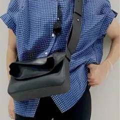 【美品】atneK by Scrap Book ソフトフラップクロスボディバッグ