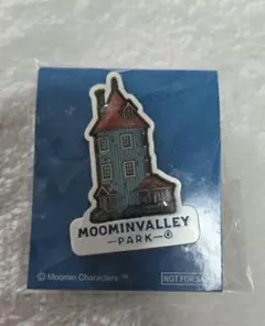 MOOMINVALLEY PARK ピンバッジ 家の形