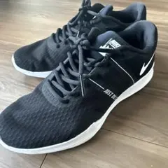 【美品】Nike 24.0 ブラック スニーカー ランニング トレーニング