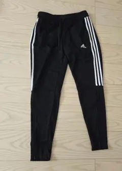 adidas ブラック ☆スリムフィット