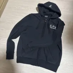 アルマーニ パーカー