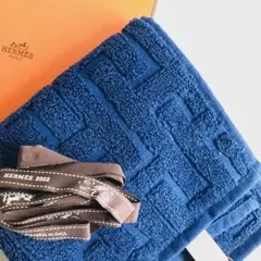 HERMES エルメス ハンドタオル ネイビー Hロゴ 箱・リボン付き HERMES エルメス ハンドタオル ネイビー Hロゴ 箱・リボン付き - メルカリ