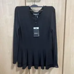 DKNYトップス　新品未使用　タグ付