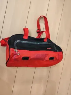 Nike プールバックスポーツバッグ 赤黒