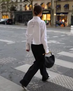 2026年最新】gypsohila ジプソフィア ブラウスの人気アイテム - メルカリ