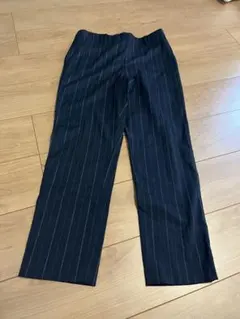 ユニクロ　ネイビー ストライプパンツ
