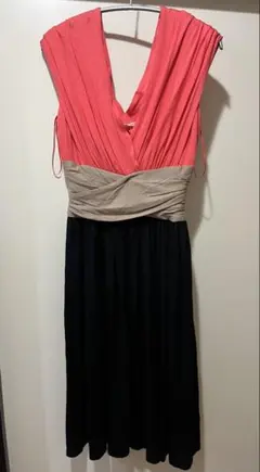 【PauleKa】超美品★ポールカ スカラップ半袖ニットワンピース(黒) PauleKa】超美品☆ポールカ スカラップ半袖ニットワンピース(黒)