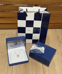 クロスフォー　ハート　ネックレス Dancing Tenderness