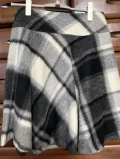 フレアスカート ブラック ホワイト チェック