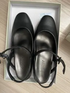 新品未使用✨AKAISHI アカイシ　ストラップ　パンプス　フラット　ブラック 2025年最新】アカイシ パンプスの人気アイテム - メルカリ