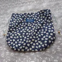 花柄ネイビー巾着袋