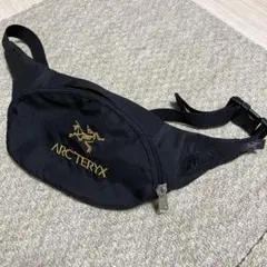 【良品国内正規品】アークテリクス アーバンファニー　BEAMS別注　40周年記念 ARC'TERYX - ARC'TERYXビームス別注アークテリクス アーバン