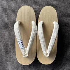 畳表の桐下駄舟形　本場大島紬の鼻緒　サイズM 新品未使用 ZG719木曽ねずこ舟形下駄 本場大島紬の鼻緒 新品未使用 サイズM - メルカリ