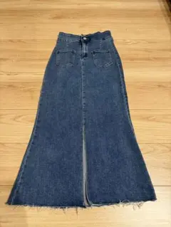 ダークブルーデニムスカート スリット入り フリンジ仕上げ