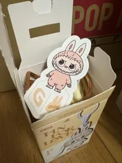 ラブブ　PIN FOR LOVE イニシャル「G」