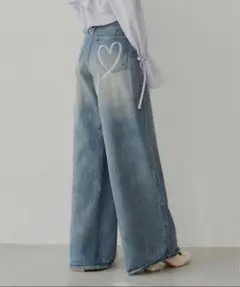 新品未使用　Chico ハートプリントボックスワイドデニムパンツ サイズ:0
