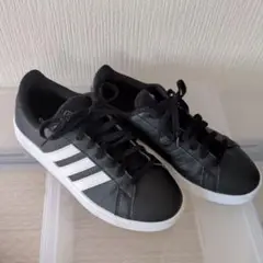 adidas ブラック/ホワイト シューズ