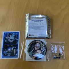 【2点セット】鬼滅の刃　全集中展　ペンダントバッジ　トランプ風カード　宇髄天元