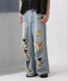 HARE デニムパンツ ダメージ加工のサムネイル