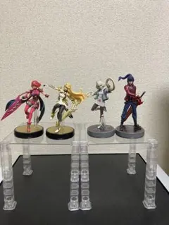 ゼノブレイド　amiibo　4体セット　ヒカリ ホムラ ノア ミオ