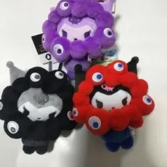 サンリオ　ミャクミャク　クロミ　推しカラー　黒　赤　ぬいぐるみ　カラビナ