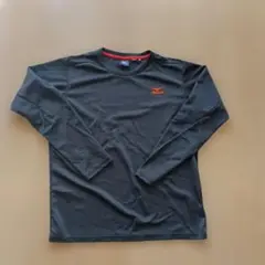 【中古美品】送料込み ミズノ ロング Tシャツ メンズ Mブラック 赤ロゴ