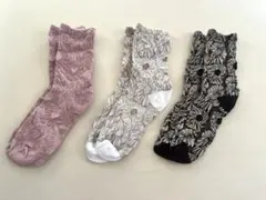 花柄　刺繍　ソックス3足セットのサムネイル