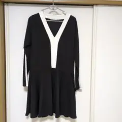 ZARA Vネック長袖ワンピース Mサイズ 黒/白