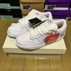 supreme×NIKE SB dunk White 26.5のサムネイル