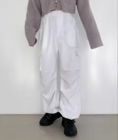 Heather タックワイドカーゴパンツ (オフホワイト)