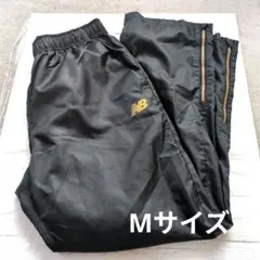 New Balance 　黒 ゴールドロゴ　ウィンドーブレーカー　防風
