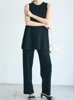 【新品・未使用】ベースメントオンライン　フレアチュニックトップスとリブパンツのサムネイル