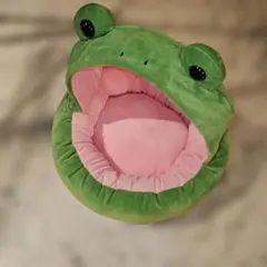 タイトー限定 大きなお口のカエルさんクッション 2種セット - メルカリ