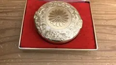 1972年の資生堂花椿会記念品。コンパクトにsilverの刻印あり - メルカリ