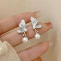 Item thumbnail for item 76b83f4a-4f03-480d-8c02-1639ca3bfa71