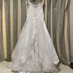 Matsuo ロングトレーン　ウエディングドレス　フリル　ホワイト　結婚式