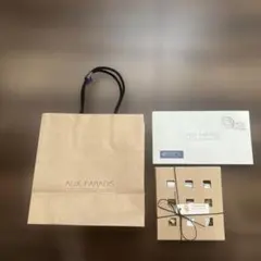 AUX PARADIS ハンドクリーム　リップセットのサムネイル