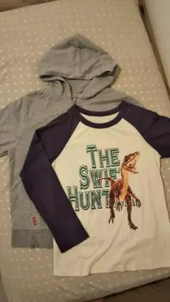 ★最終価格★恐竜長袖Tシャツ&パーカーセット★140cm