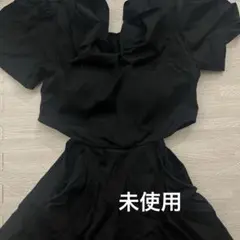 ★未使用★黒いフリル付きワンピース水着