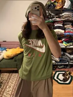 90s NIKE カーキ ロゴ Tシャツ