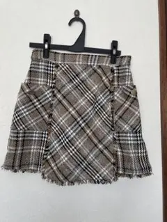 チェック柄ミニスカート