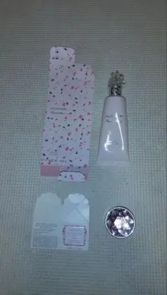 JILLSTUART Crystal Bloom ハンドクリーム