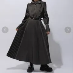 HARE　サイドプリーツデニムライクスカート　デニム調素材　黒　フレア　ロングのサムネイル