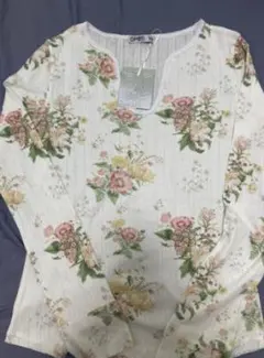 新品未使用】open Yy花柄長袖卜ップス - メルカリ