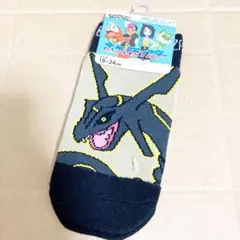 ⭐︎新品　ポケモン　靴下　ソックス　19〜24 黒いレックウザ　ブラックレックウザ