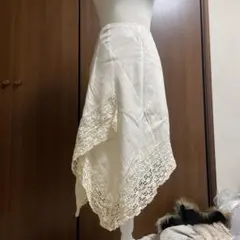 美品 ロープ刺繍】ハートイッセイミヤケ デザインスカートホワイト M