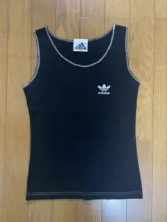 adidasタンクトップ ／トレフォイル刺繍／黒／パーフォーマンスタグのサムネイル